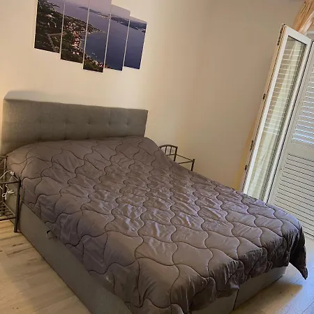 Apartament Ortolio *